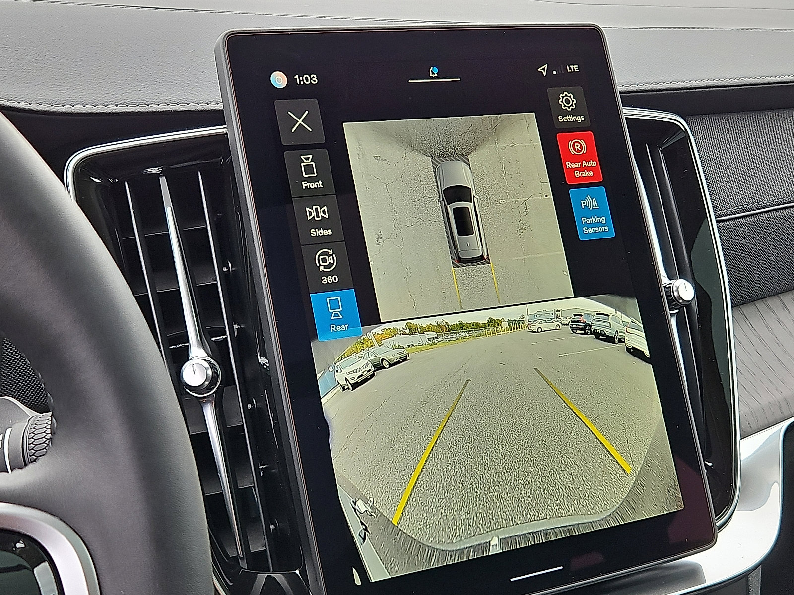 New 2026 Volvo XC90 B6 Ultra image 17