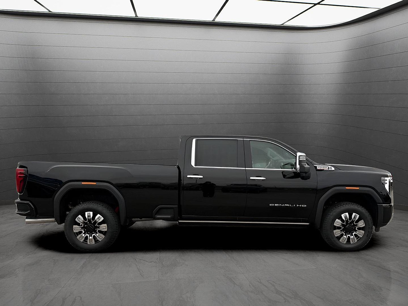 New 2026 GMC Sierra 3500 Denali w/ Denali Reserve Package AWD/4WD image 6