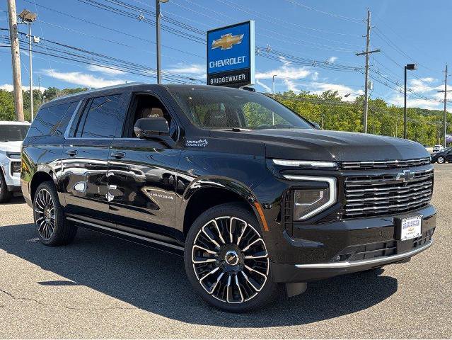 New 2026 Chevrolet Suburban High Country AWD/4WD image 1