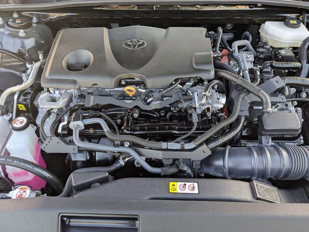 Used 2025 Toyota Camry LE image 32