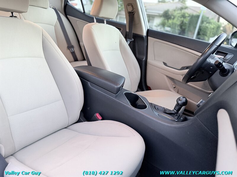 Used 2015 Kia Optima LX w/ Hybrid Convenience Package image 14