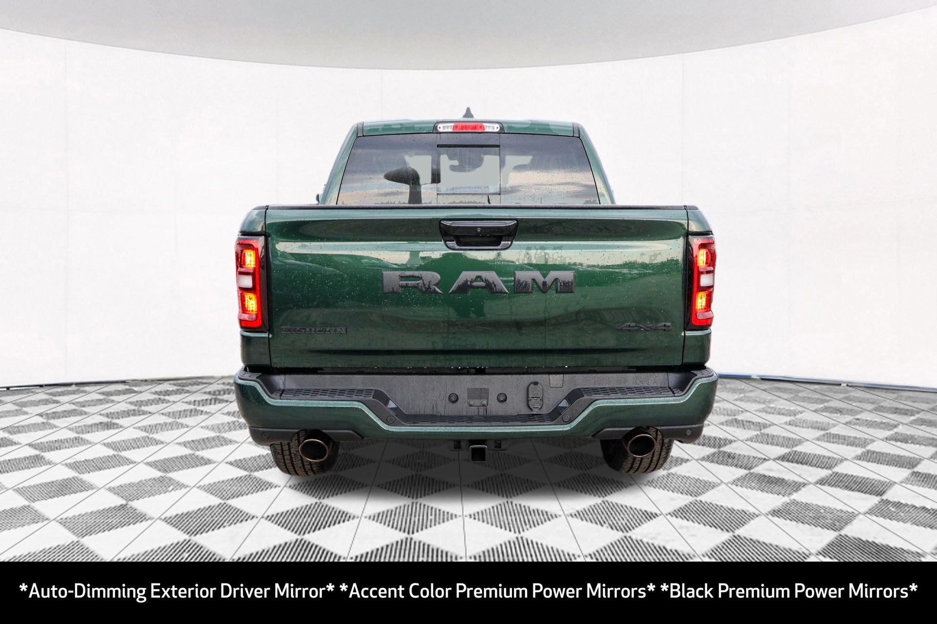 New 2026 RAM 1500 4x4 Crew Cab image 17