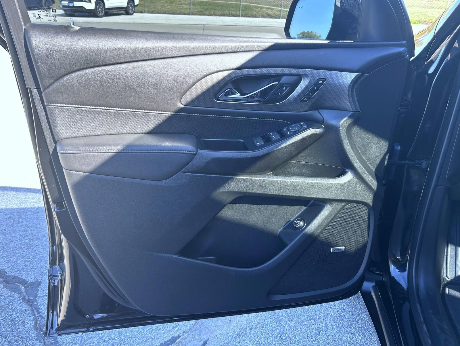 Certified 2023 Chevrolet Traverse Premier w/ Redline Edition image 9