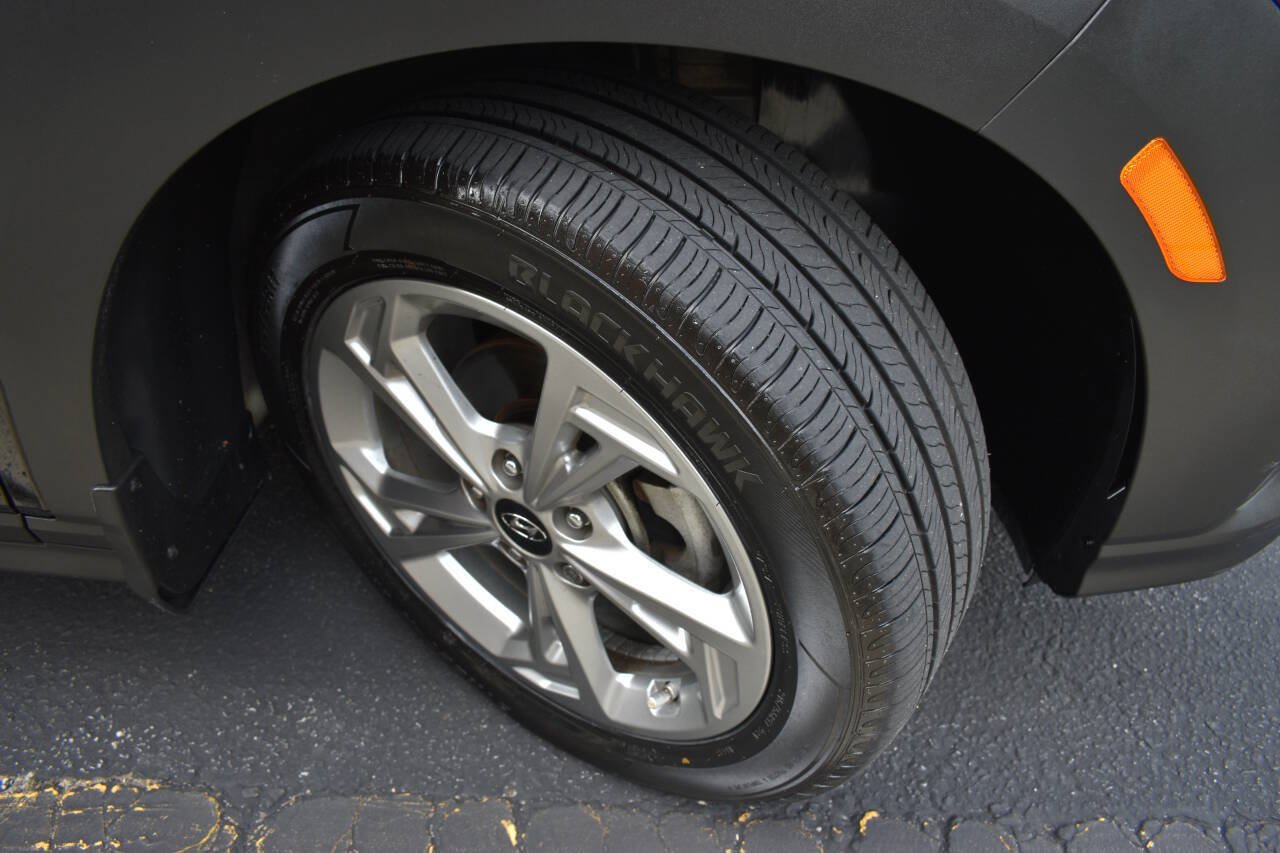 Used 2023 Hyundai Kona SEL FWD image 41
