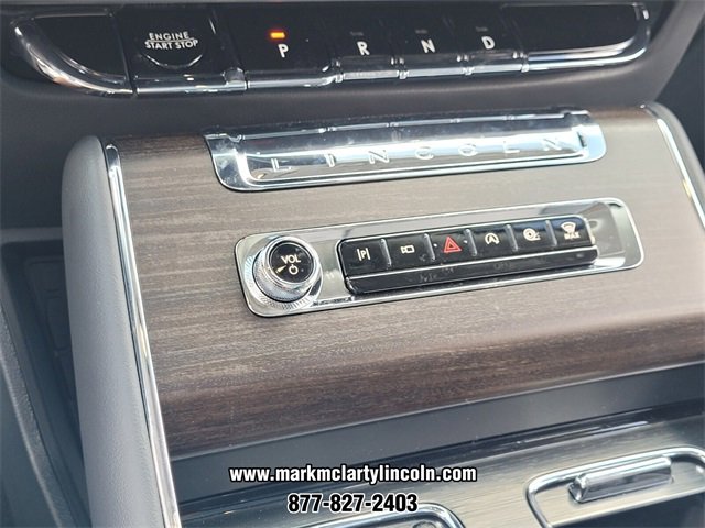 New 2025 Lincoln Aviator Reserve w/ Luxury Package image 17