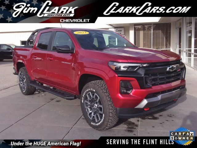 Used 2023 Chevrolet Colorado Z71 w/ Z71 Convenience Package 2