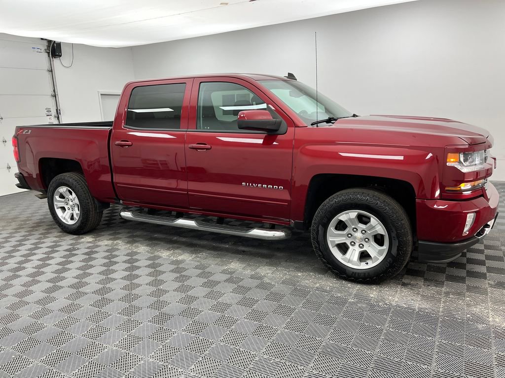 Used 2018 Chevrolet Silverado 1500 LT w/ All Star Edition image 9