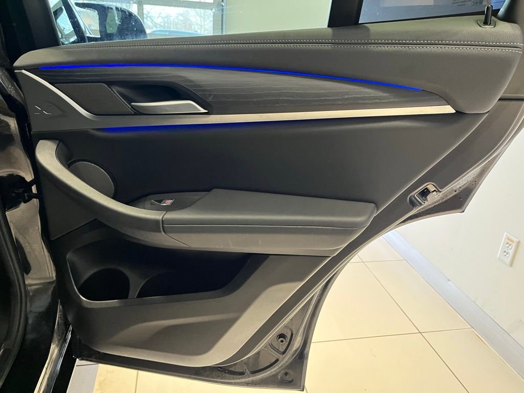 Used 2024 BMW X3 M40i w/ Premium Package image 29