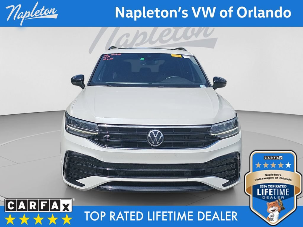 Used 2024 Volkswagen Tiguan SE R-Line FWD image 9