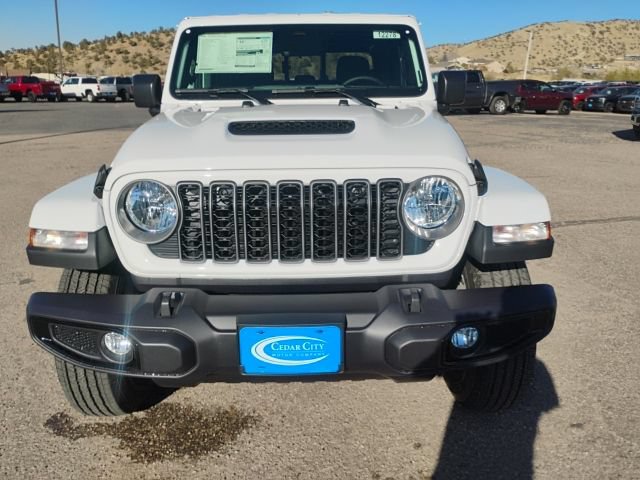 New 2026 Jeep Gladiator Sport AWD/4WD image 2