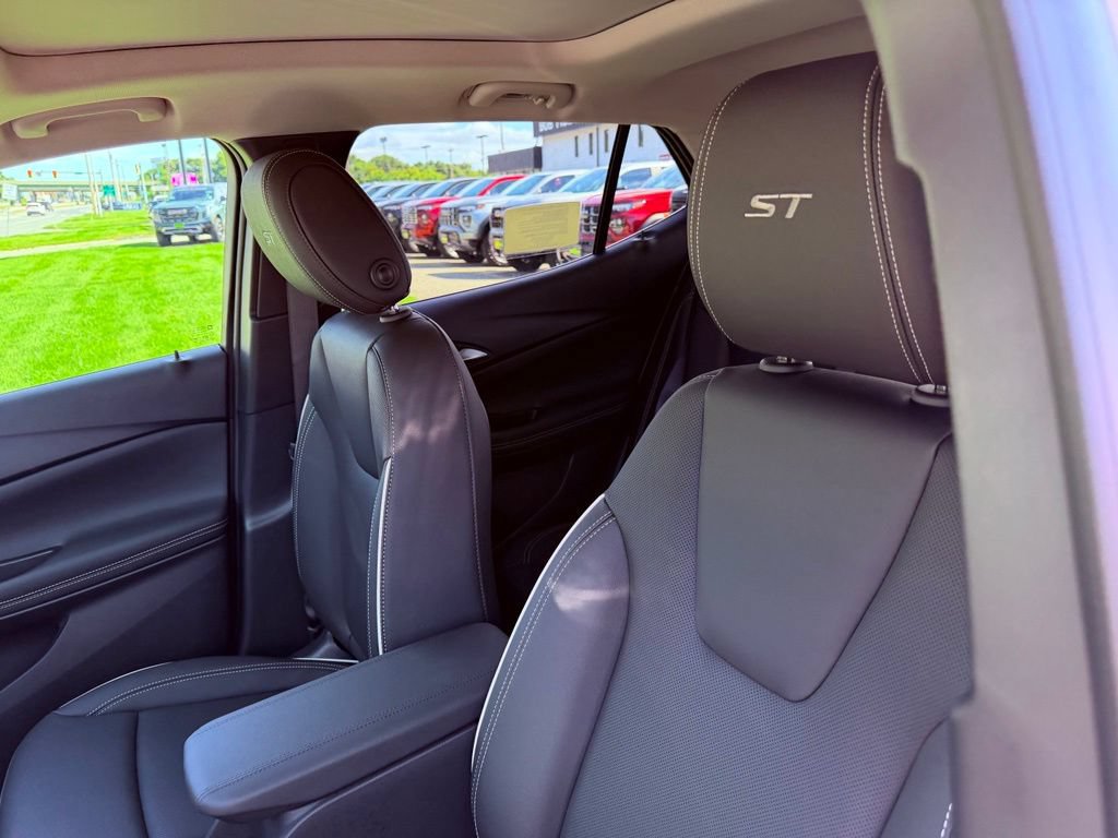 New 2026 Buick Encore GX Sport Touring w/ Studio Series AWD/4WD image 13