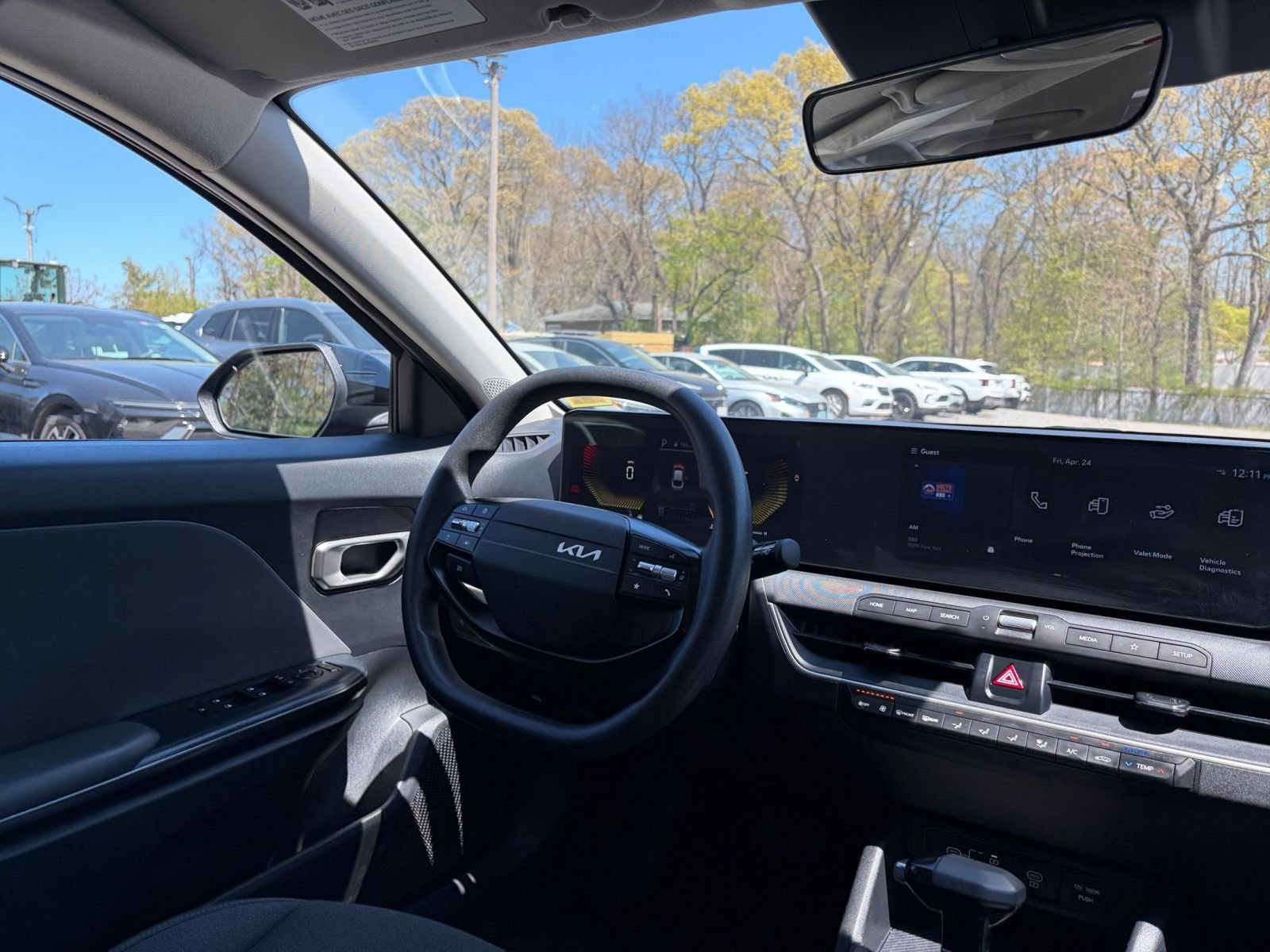 Used 2025 Kia K4 FWD image 32
