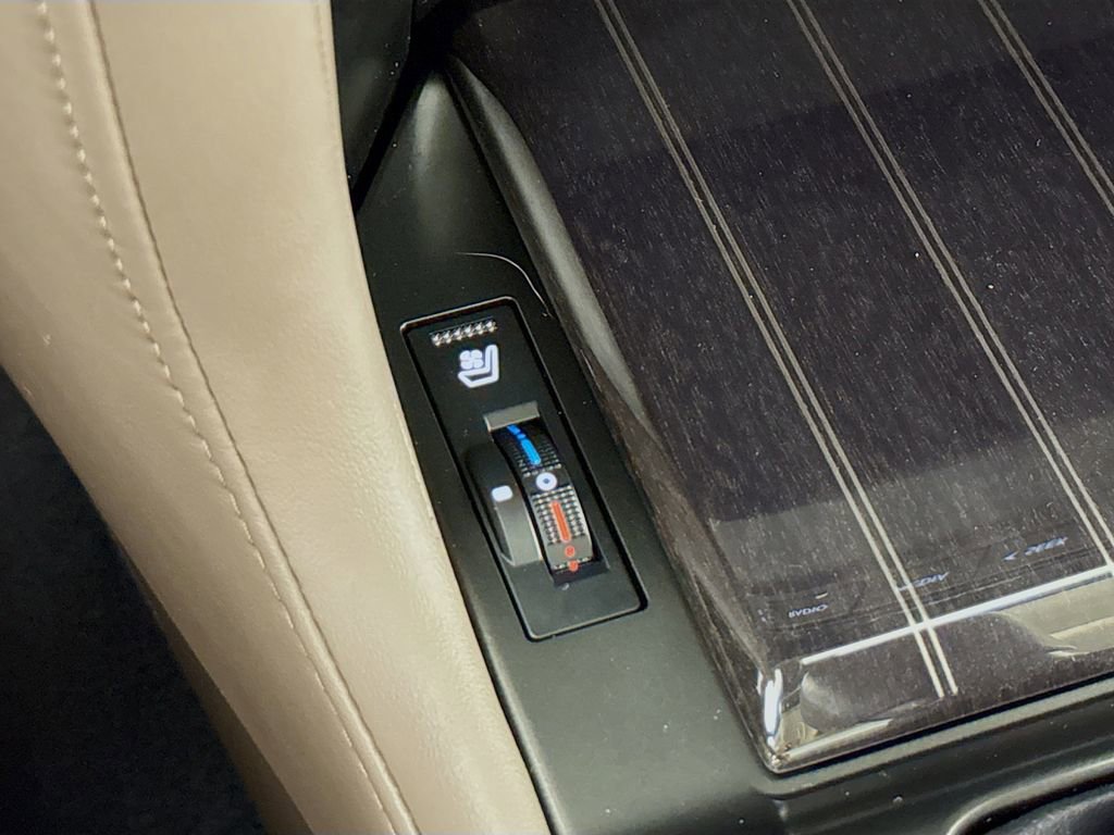 Used 2023 Lexus GX 460 Luxury image 20