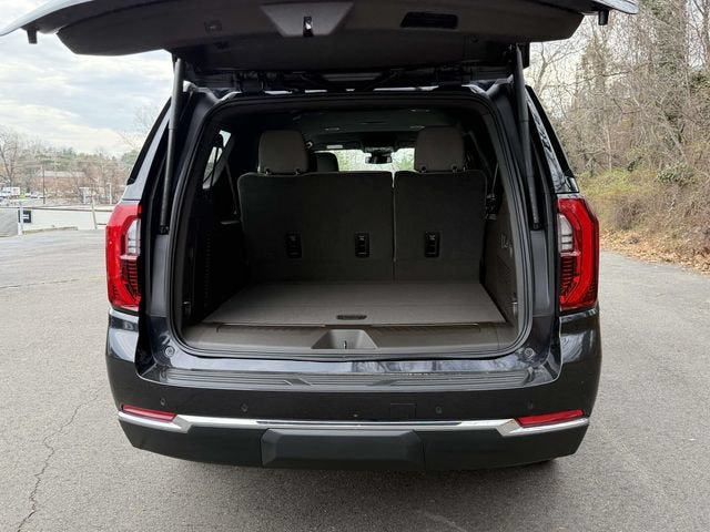 New 2026 GMC Yukon XL Elevation AWD/4WD image 13