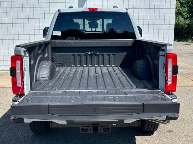 New 2026 Ford F250 Lariat w/ Black Appearance Package AWD/4WD image 29