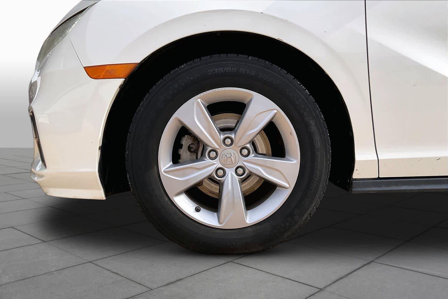 Used 2018 Honda Odyssey EX image 11