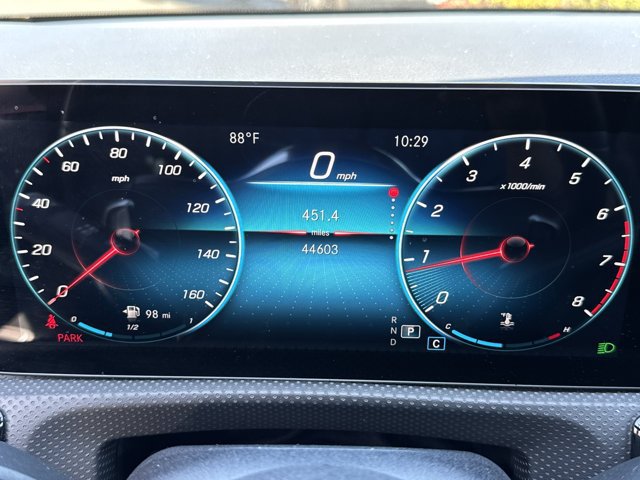 Used 2022 Mercedes-Benz CLA 250 image 25