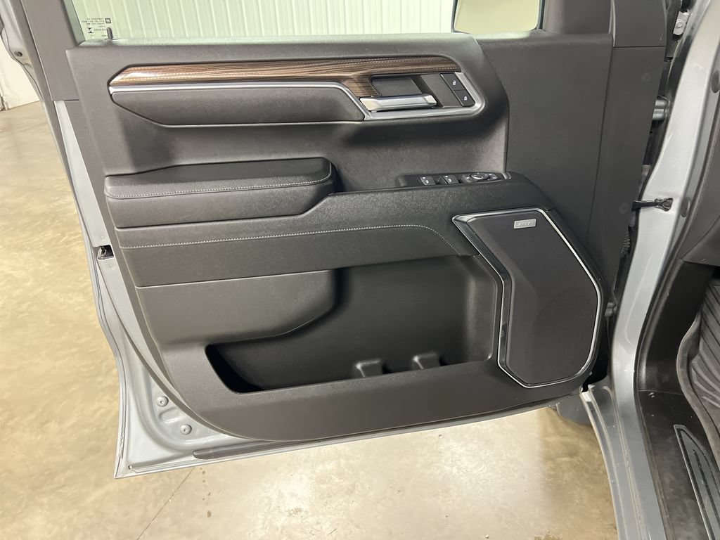 Certified 2023 Chevrolet Silverado 1500 LT Trail Boss w/ LT Trail Boss Premium Package AWD/4WD image 15