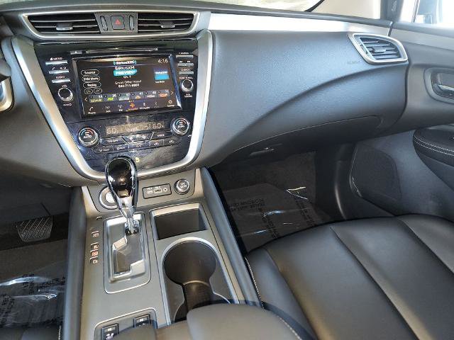 Certified 2024 Nissan Murano SV w/ SV Midnight Edition Package image 16