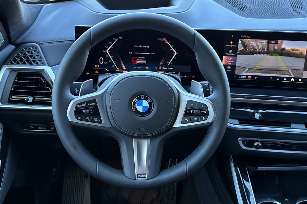 New 2026 BMW X7 xDrive40i w/ M Sport Package AWD/4WD image 15