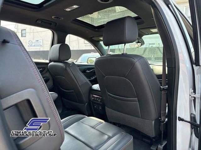 Used 2023 Chevrolet Traverse RS image 23
