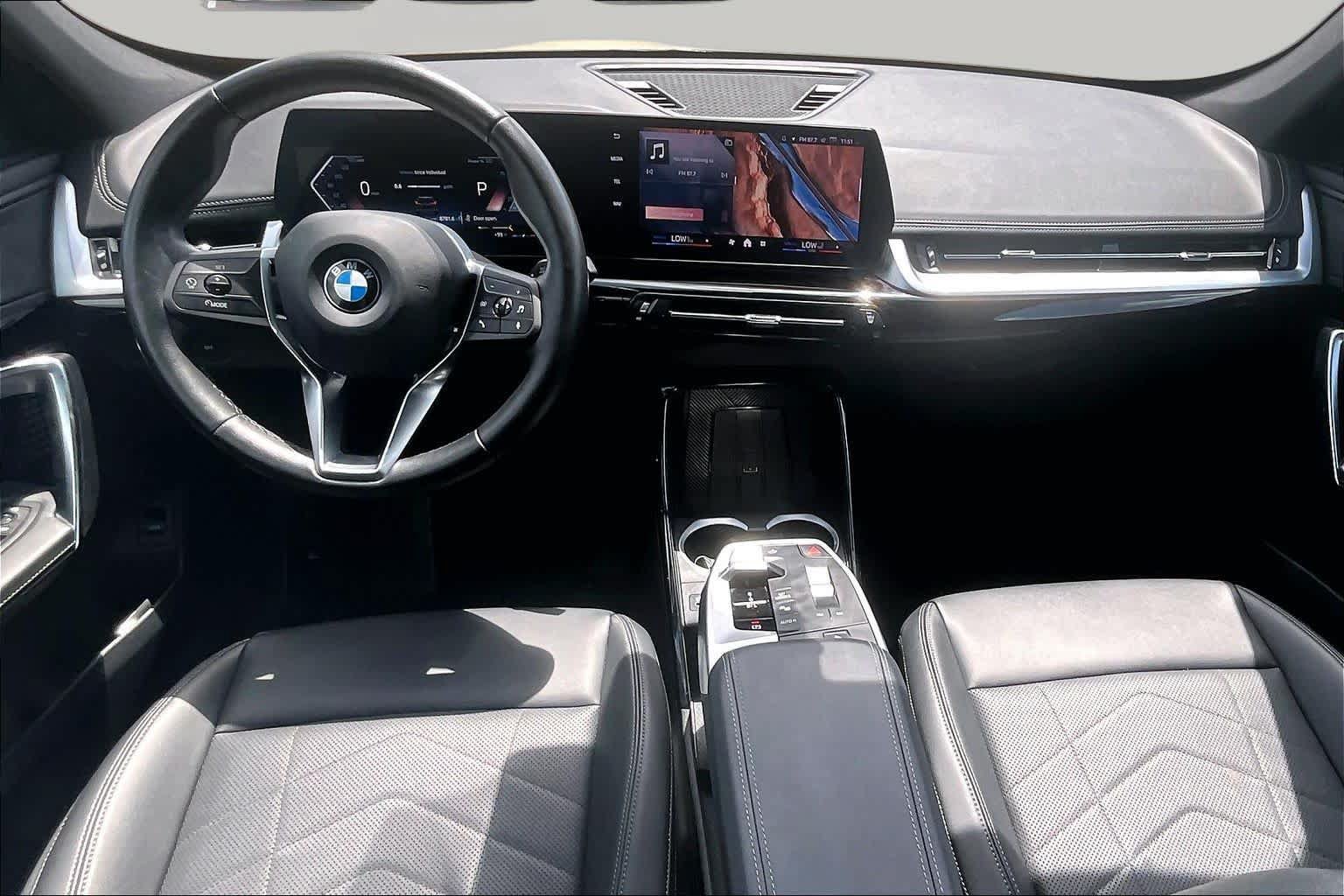 Used 2025 BMW X1 xDrive28i AWD/4WD image 15
