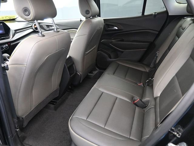 Used 2024 Chevrolet Trax ACTIV w/ Driver Confidence Package FWD image 17