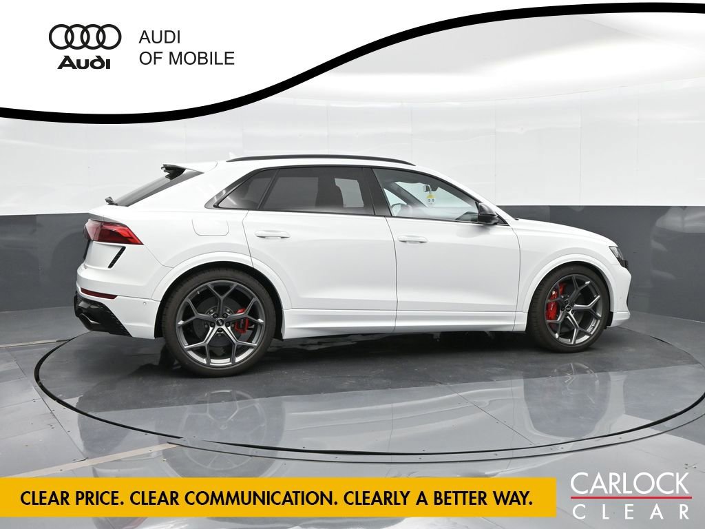 New 2025 Audi RS Q8 performance image 4