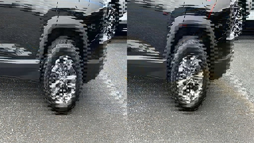 New 2026 Chevrolet Equinox LT image 9