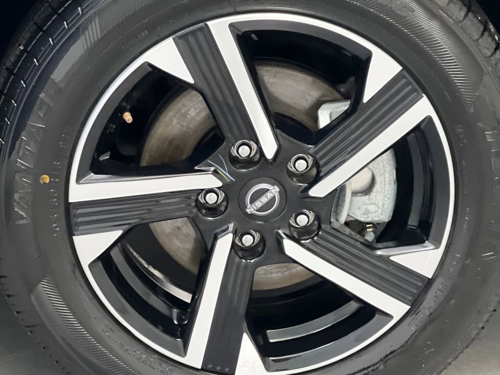 Used 2025 Nissan Sentra SV FWD image 63