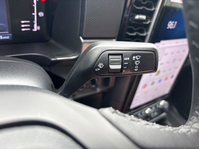 Used 2025 Ford Ranger XLT AWD/4WD image 26
