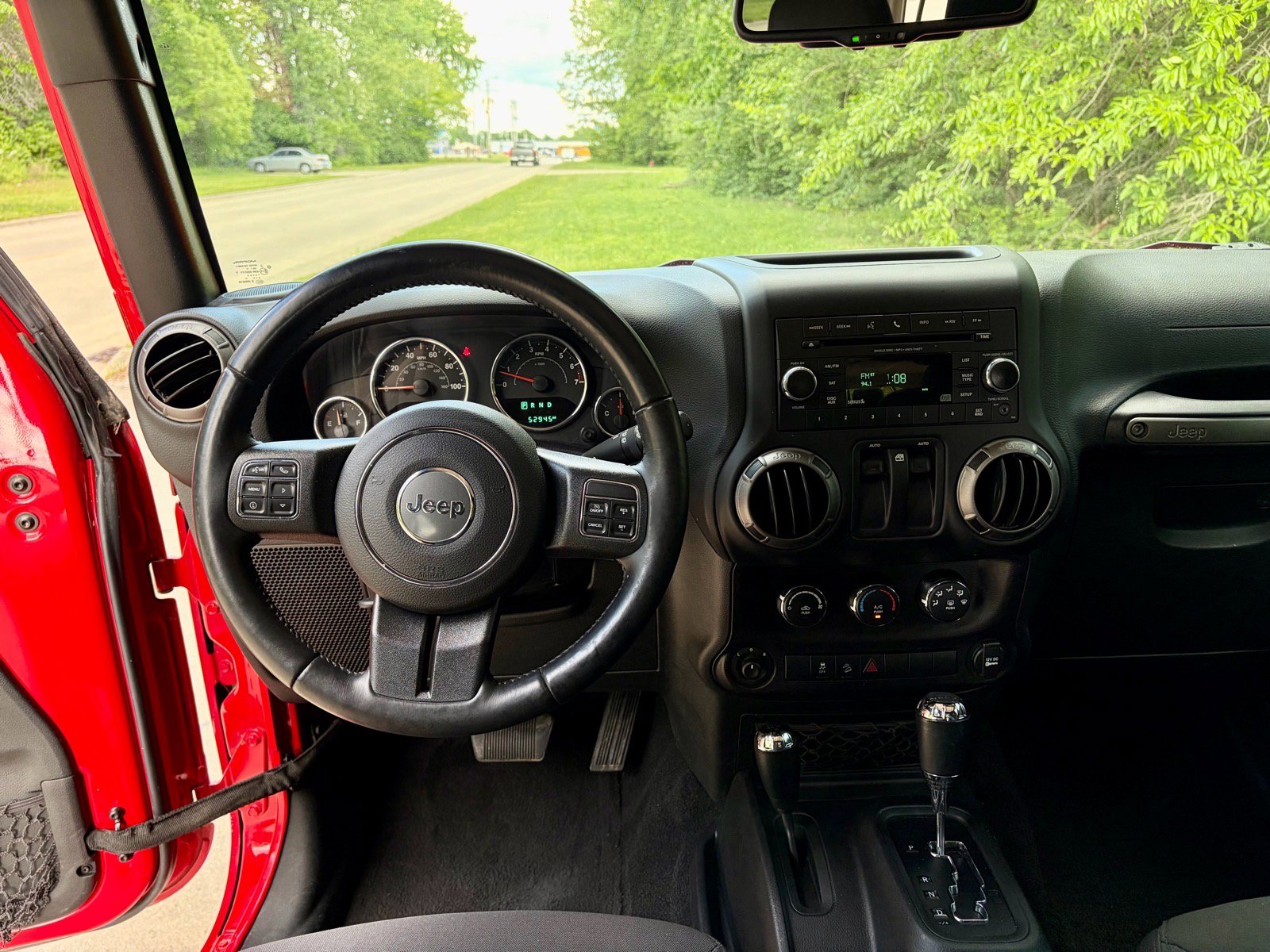 Used 2018 Jeep Wrangler Sport AWD/4WD image 2