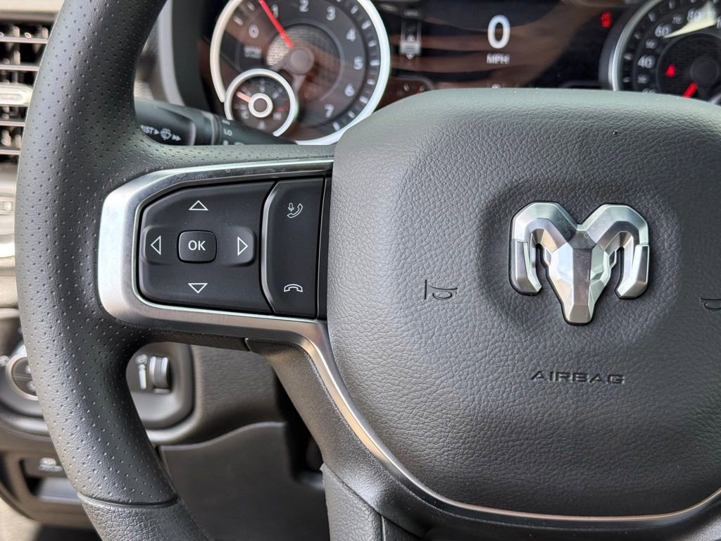 New 2026 RAM 1500 Express AWD/4WD image 16