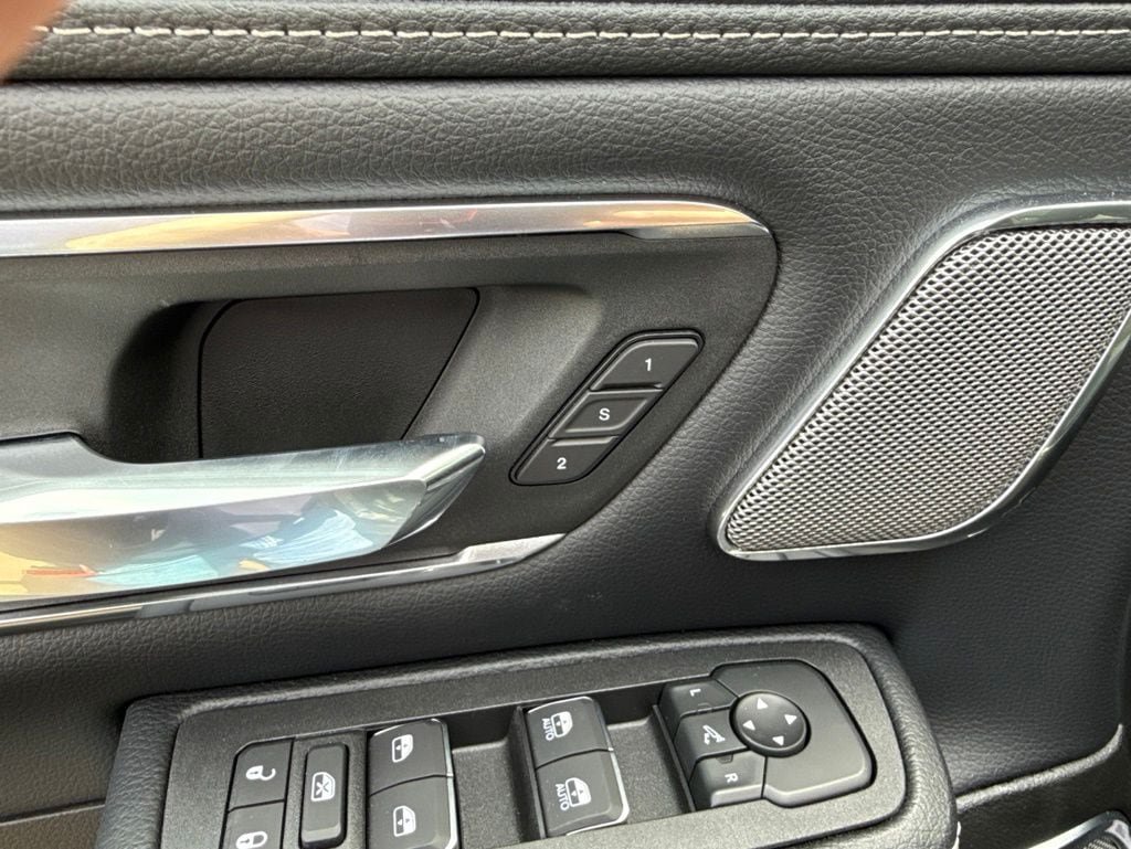 New 2026 RAM 1500 Laramie AWD/4WD image 20