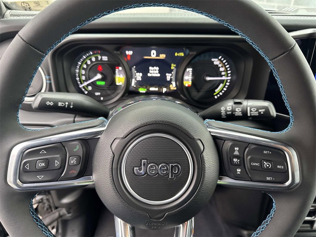 Used 2024 Jeep Wrangler High Altitude image 24