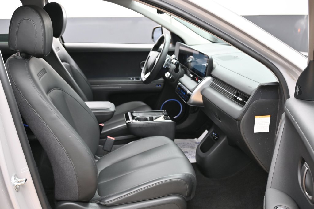 Used 2025 Hyundai Ioniq 5 Limited RWD image 26