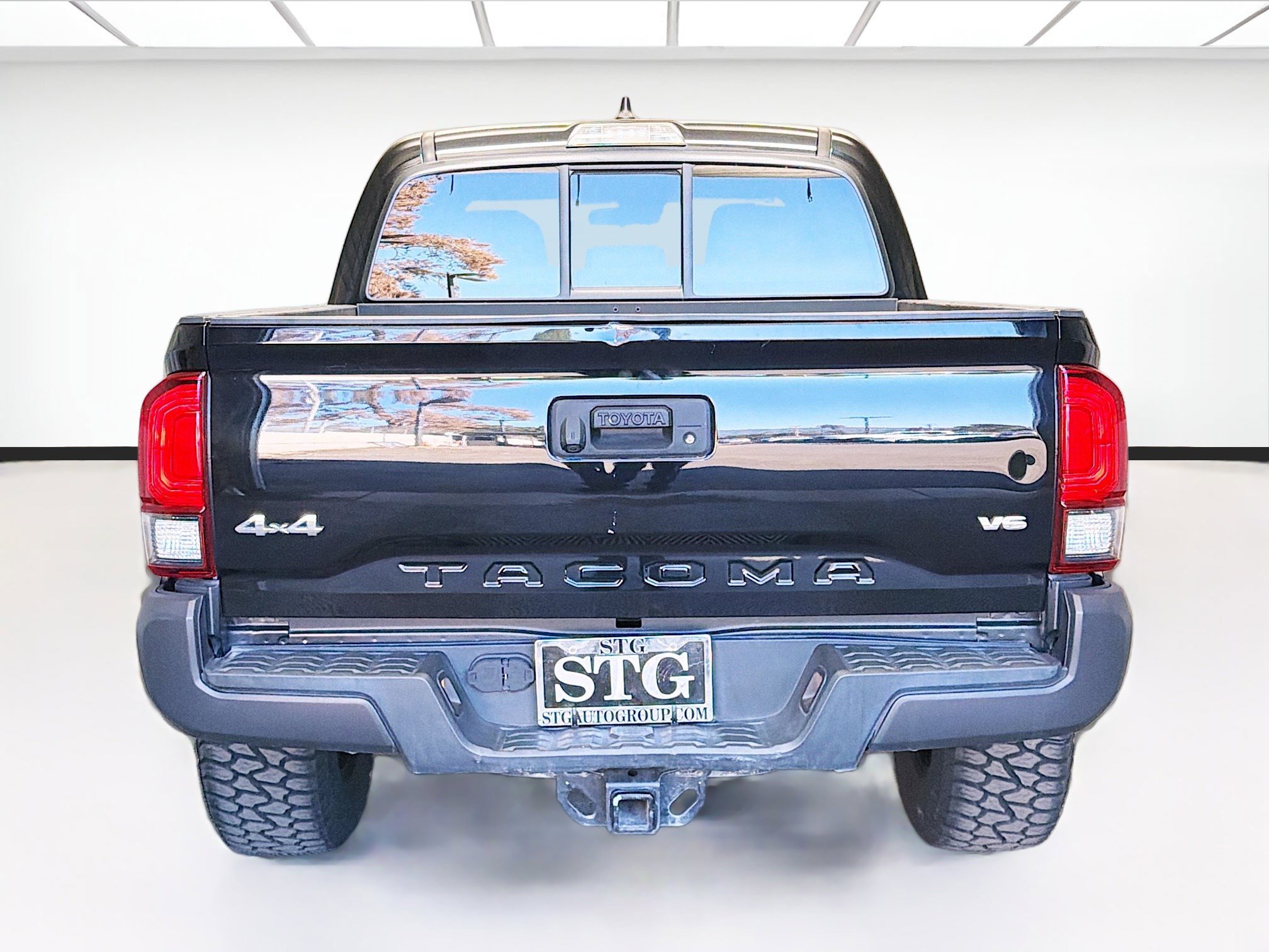 Used 2021 Toyota Tacoma SR image 5