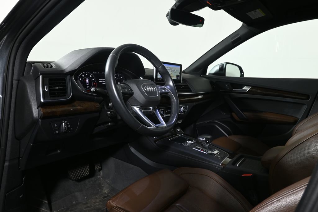 Used 2020 Audi Q5 2.0T Premium Plus w/ Premium Plus Package AWD/4WD image 4