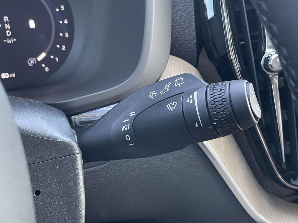 New 2026 Volvo XC60 B5 Plus w/ Protection Package Premier image 14