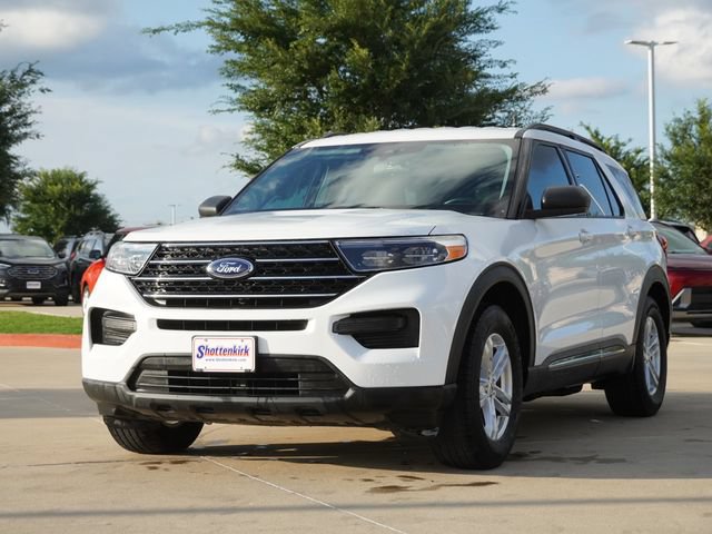 Used 2021 Ford Explorer XLT RWD image 3
