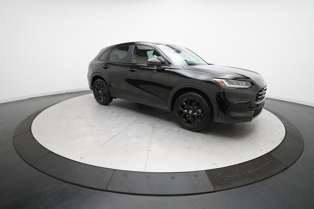 Certified 2025 Honda HR-V Sport image 13