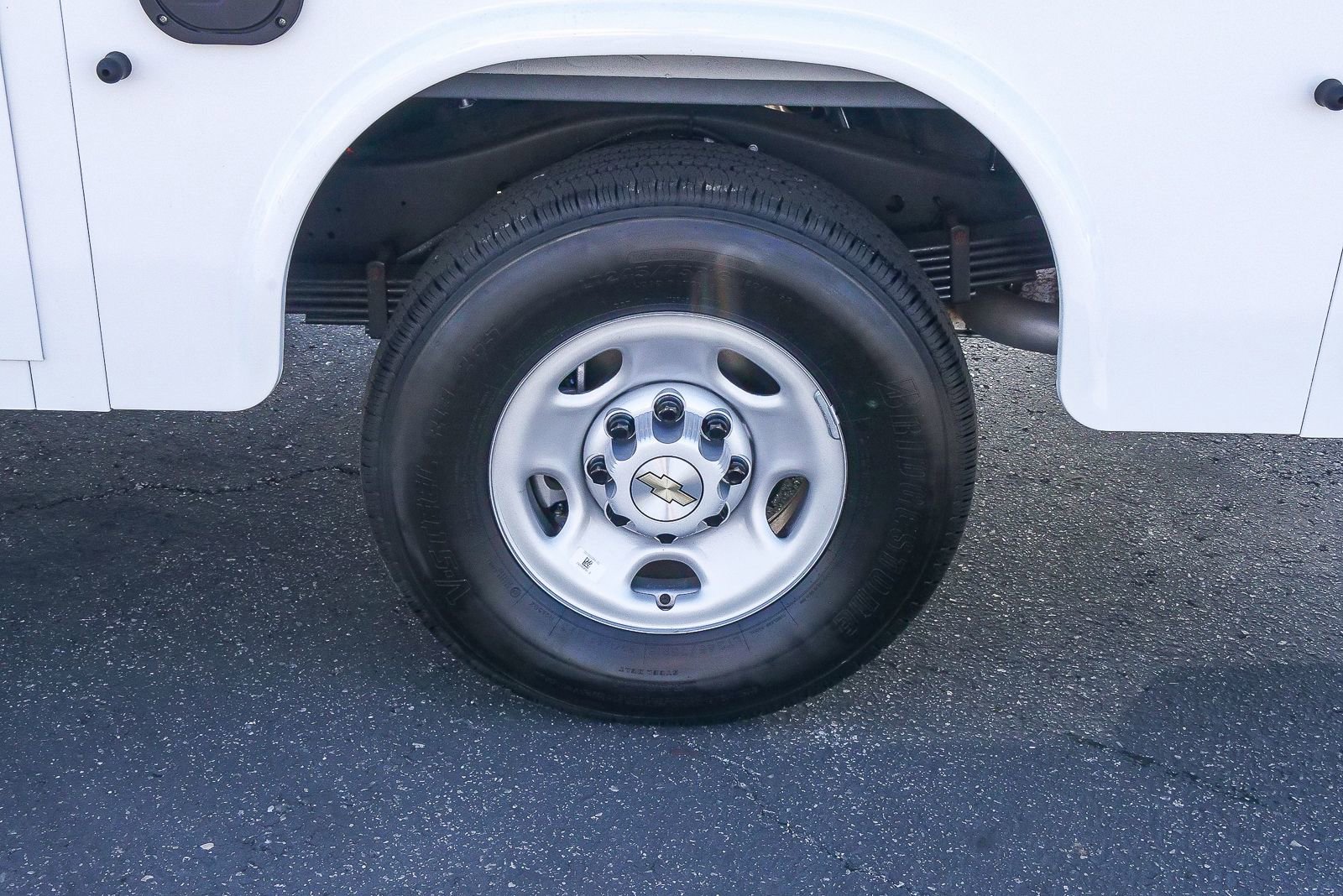 New 2026 Chevrolet Express 3500 w/ Power Convenience Package image 6