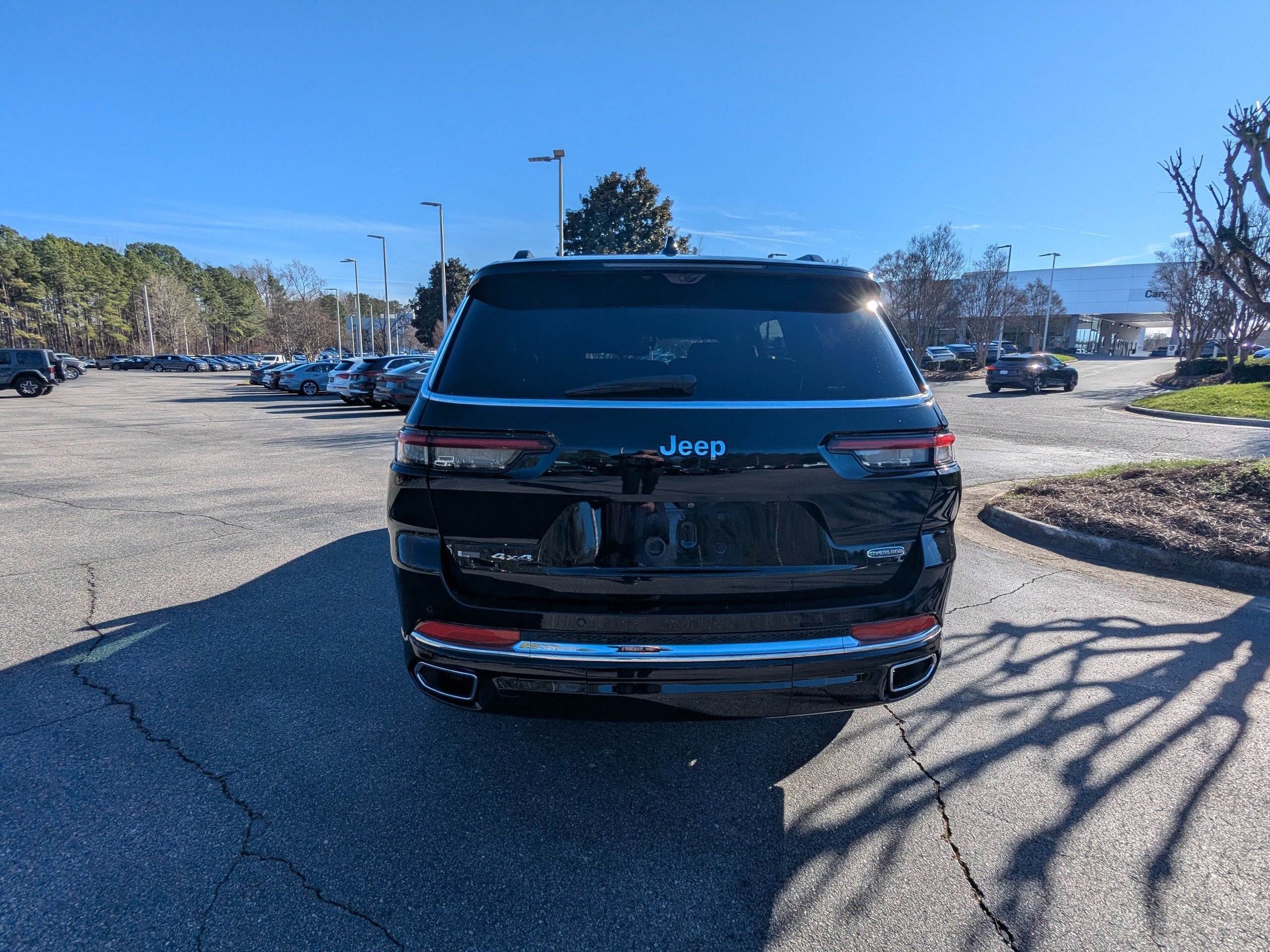 Used 2021 Jeep Grand Cherokee L Overland w/ Advanced Protech Group III image 6