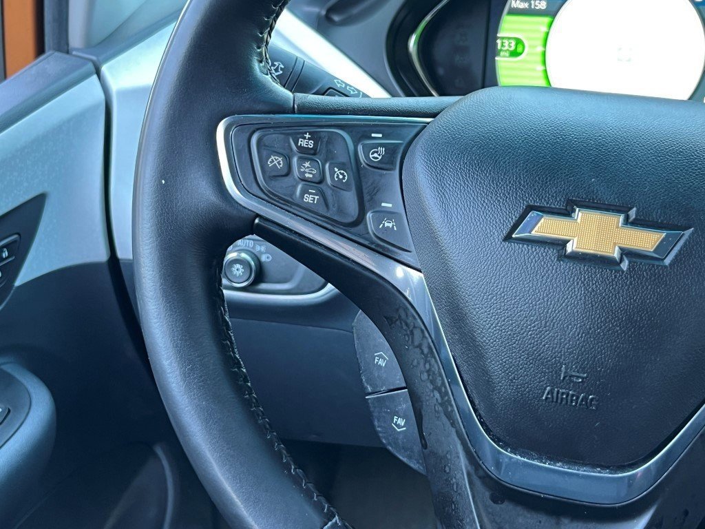 Used 2017 Chevrolet Bolt Premier w/ Driver Confidence II Package image 19