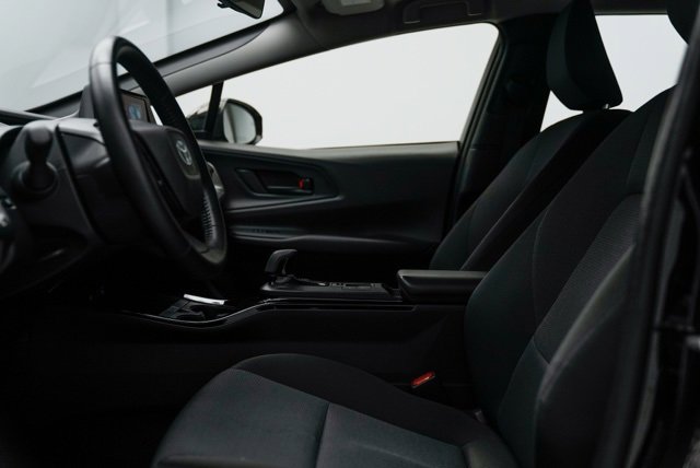 Used 2024 Toyota Prius LE image 12