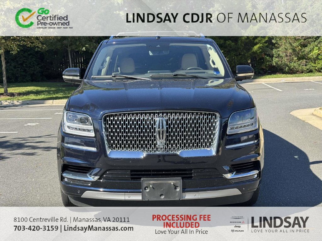 Used 2021 Lincoln Navigator Reserve w/ Luxury Package AWD/4WD image 3