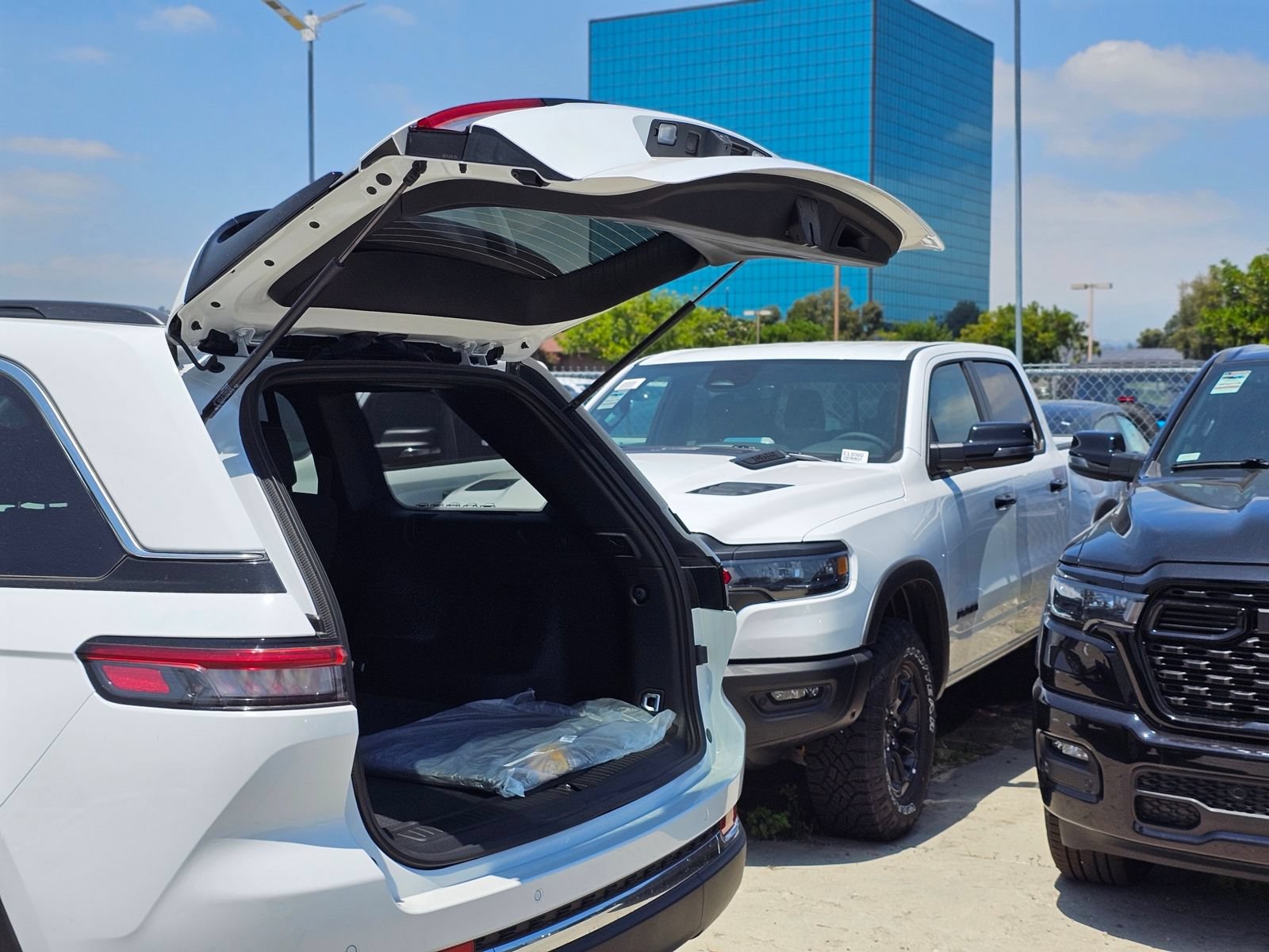 New 2026 Jeep Grand Cherokee Laredo RWD image 8