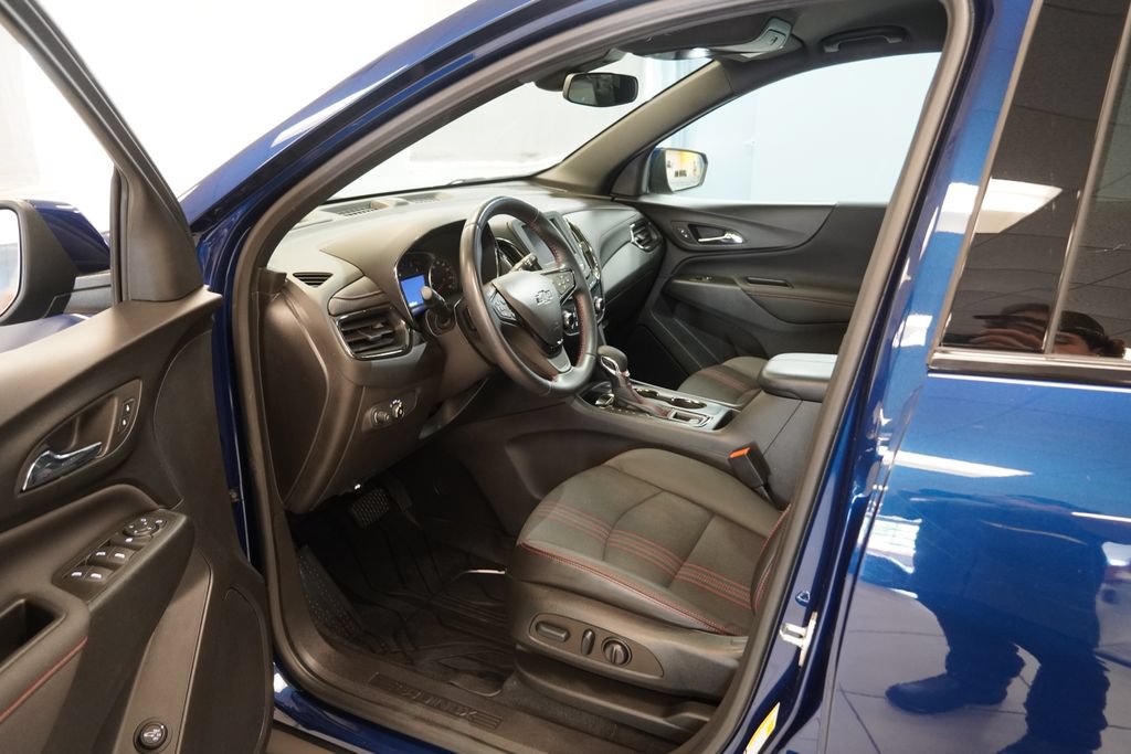 Certified 2022 Chevrolet Equinox RS w/ LPO, Floor Liner Package FWD image 12
