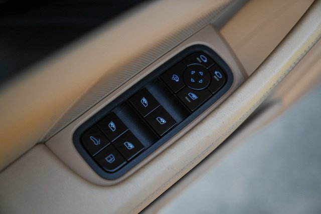 Used 2018 Porsche Panamera 4S AWD/4WD image 42