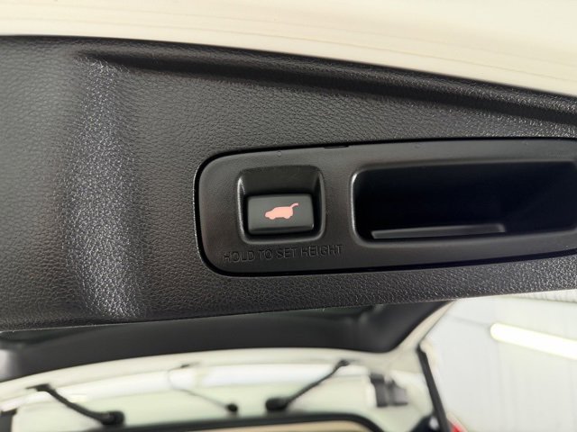 Used 2017 Honda CR-V EX-L image 10